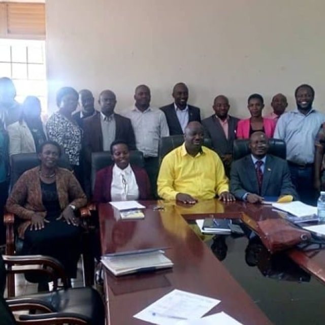 Local govt workers call off strike